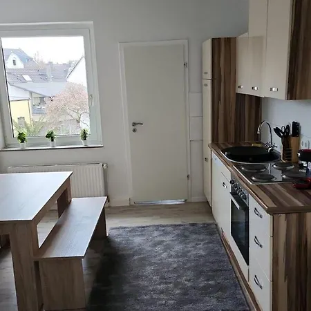 Moderne Mit Gartenzugang Essen